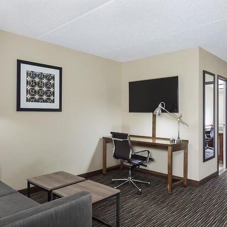 Four Points By Sheraton Milwaukee Airport Dış mekan fotoğraf