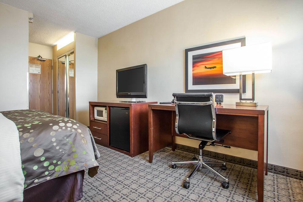 Four Points By Sheraton Milwaukee Airport Dış mekan fotoğraf