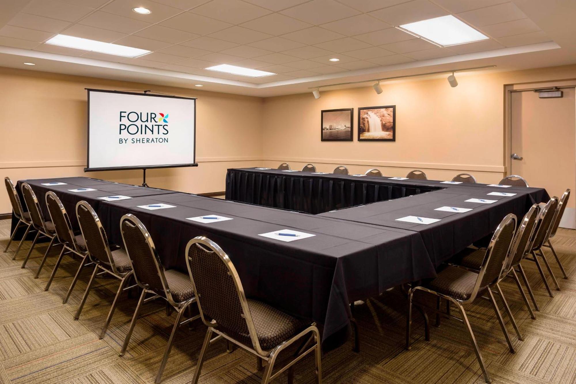 Four Points By Sheraton Milwaukee Airport Dış mekan fotoğraf
