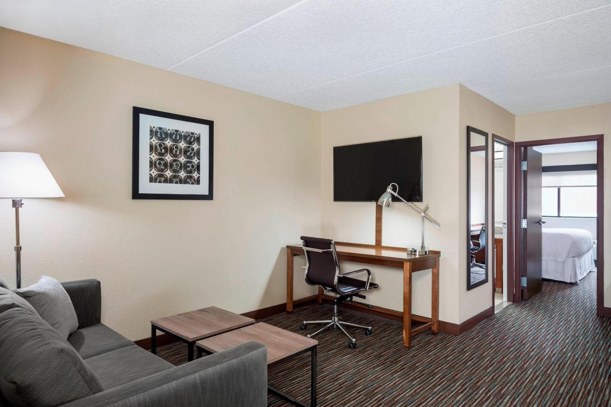 Four Points By Sheraton Milwaukee Airport Dış mekan fotoğraf