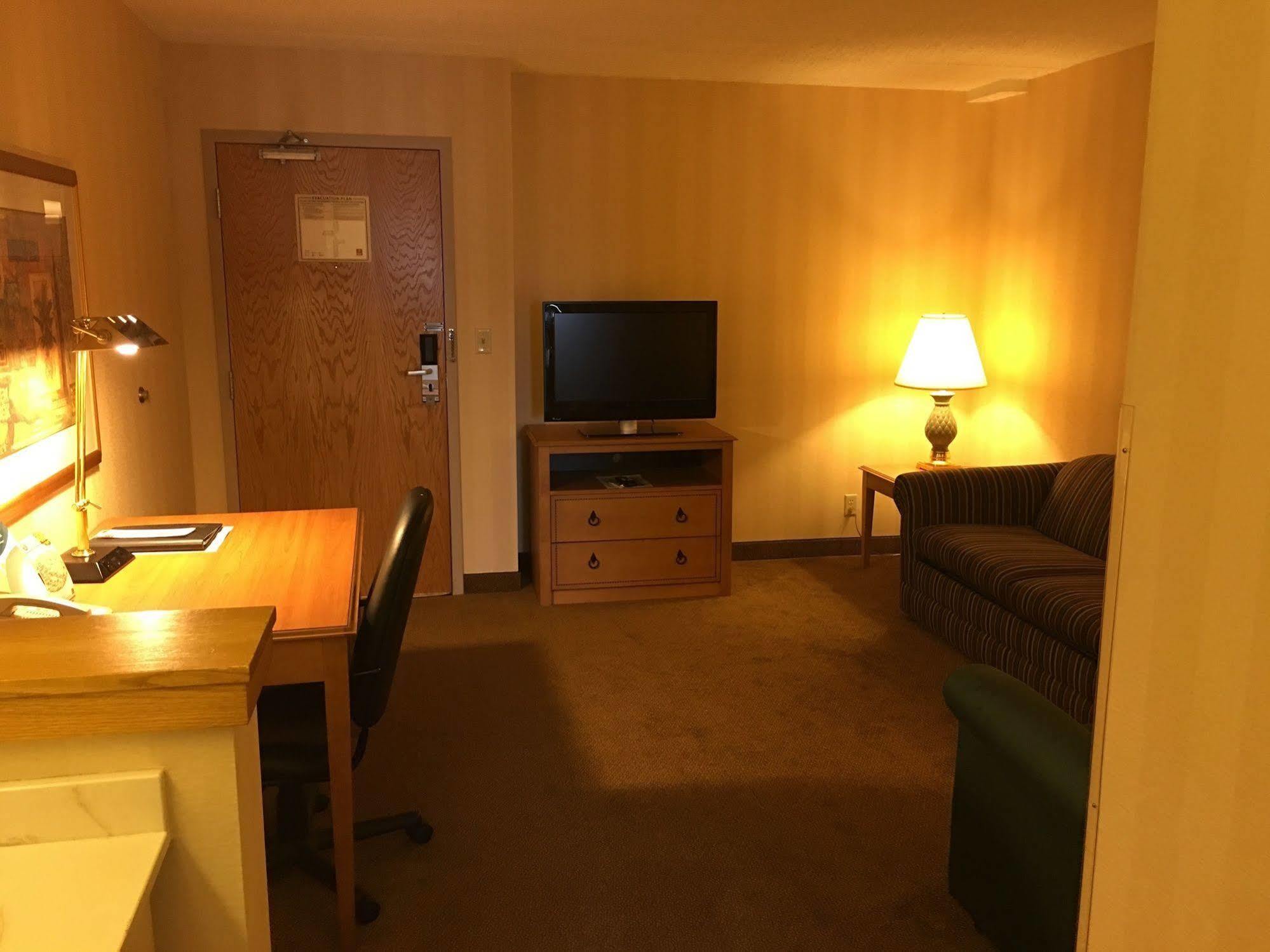Four Points By Sheraton Milwaukee Airport Dış mekan fotoğraf